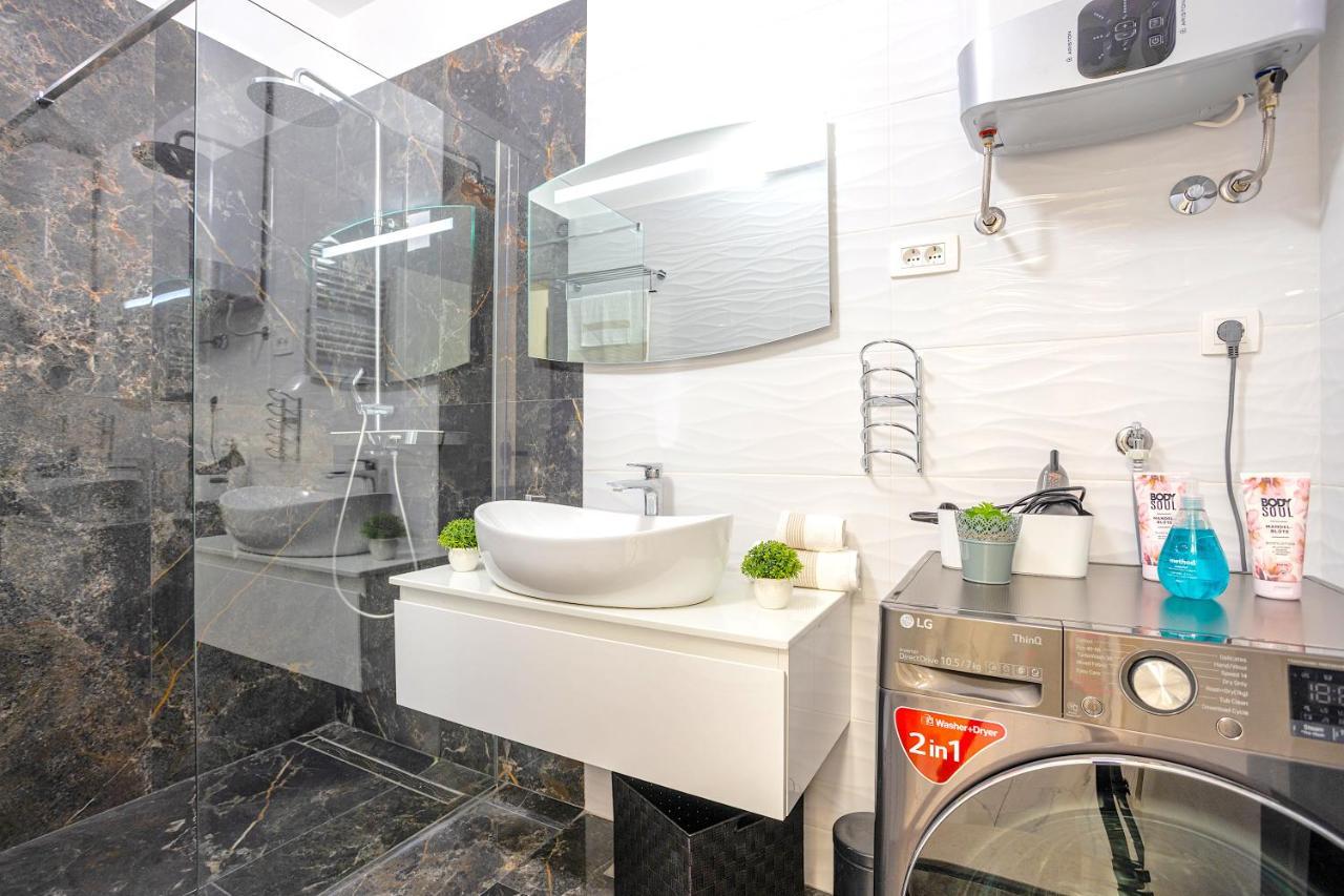 Lux Holiday Apartment Tony @ 10 Min Znjan Beach 스플리트 외부 사진